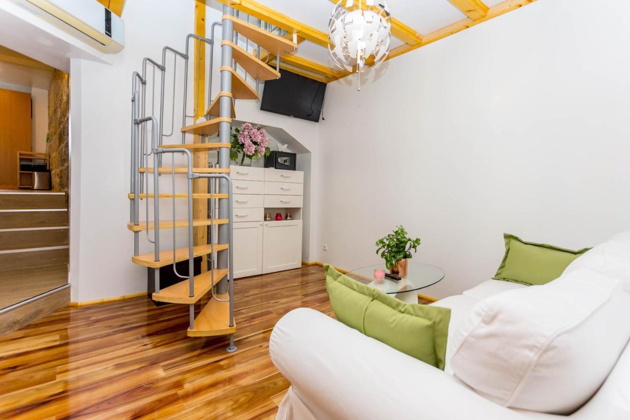 Holiday House Antique Kostanje Ngoại thất bức ảnh