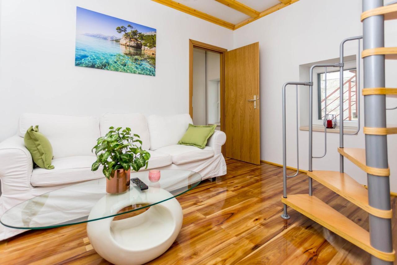 Holiday House Antique Kostanje Ngoại thất bức ảnh