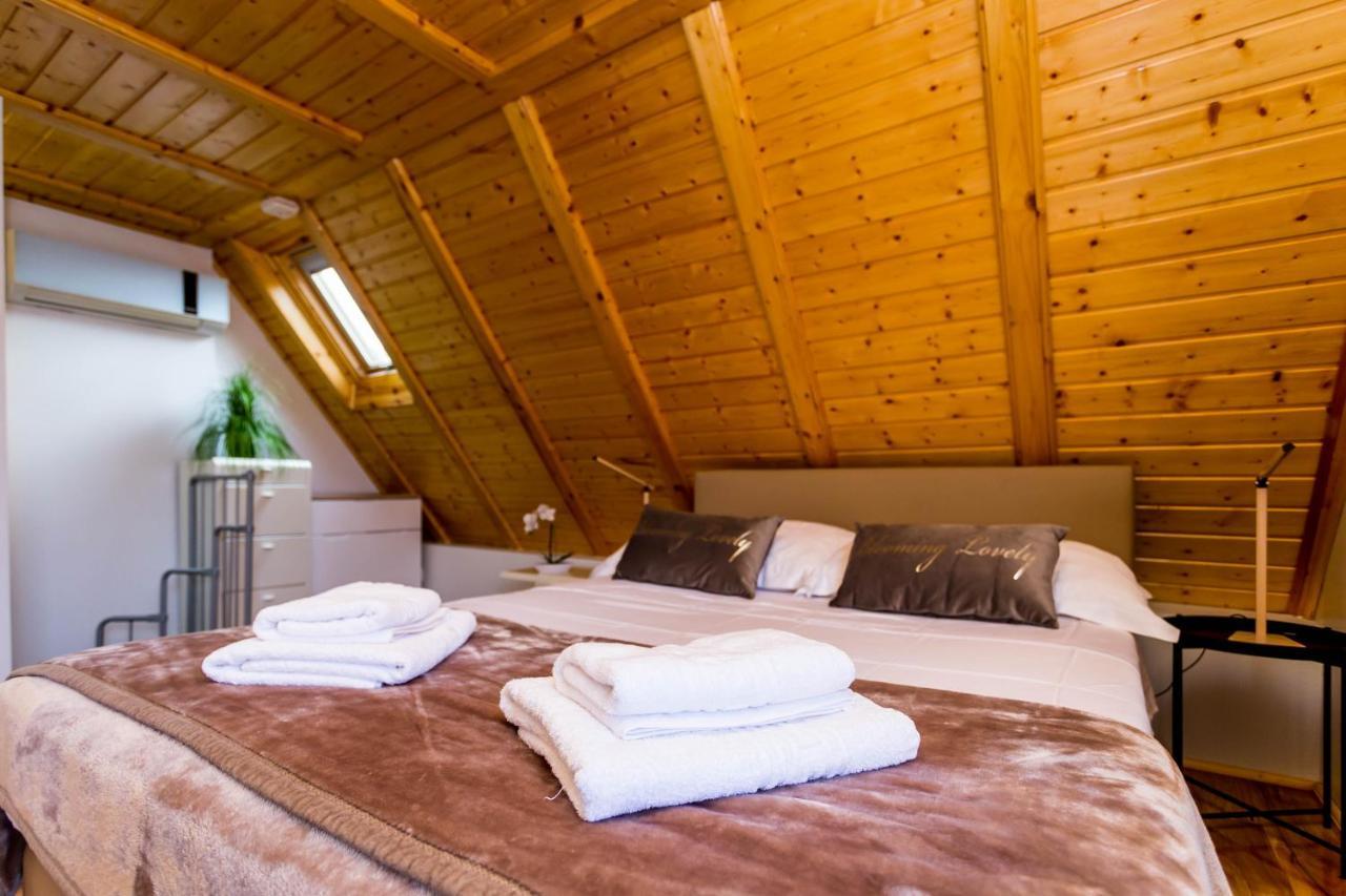 Holiday House Antique Kostanje Ngoại thất bức ảnh